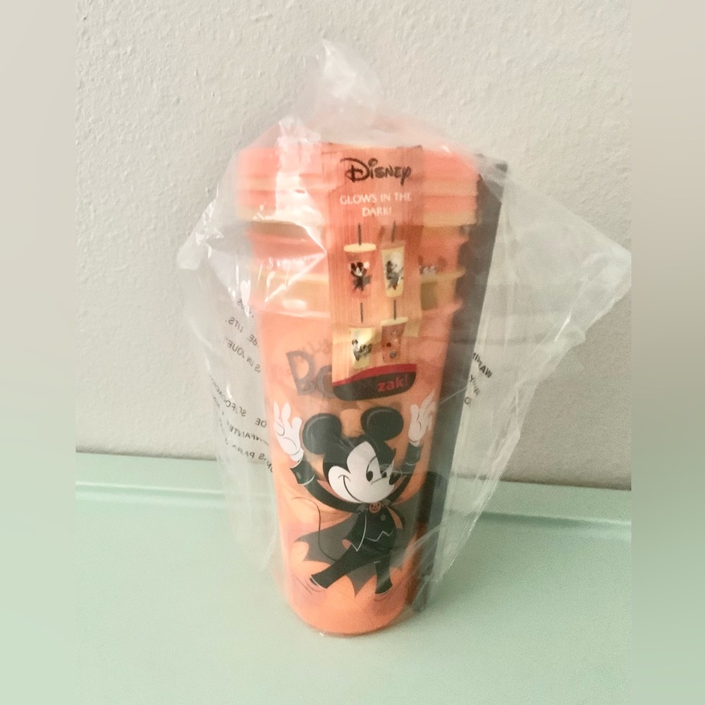 NWT Disney Glow-in-the-Dark Halloween Mickey Mouse Tumbler 4 pcs